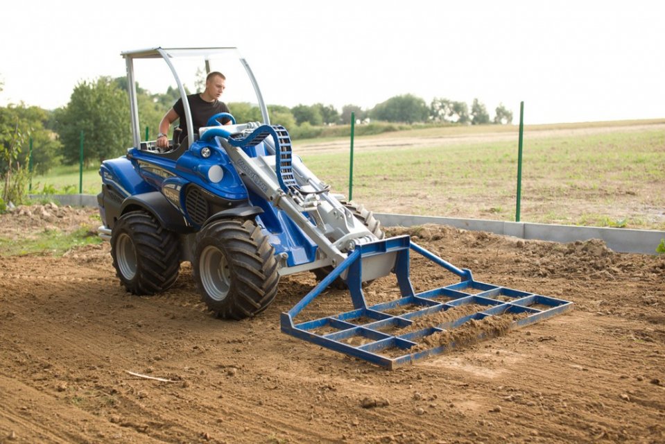 _multione-c890100-pudni-urovnavac_1