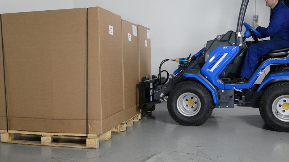 _multione-paletove-vidle-s-hydraulickym-bocnim-posuvem_2