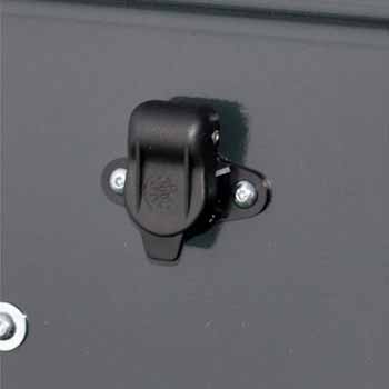 Zadná zásuvka 12V - Multione